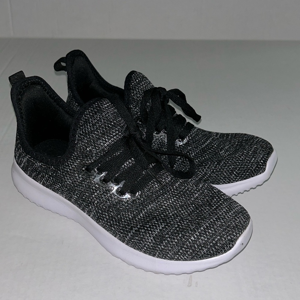 Adidas Memory Foam Size 7